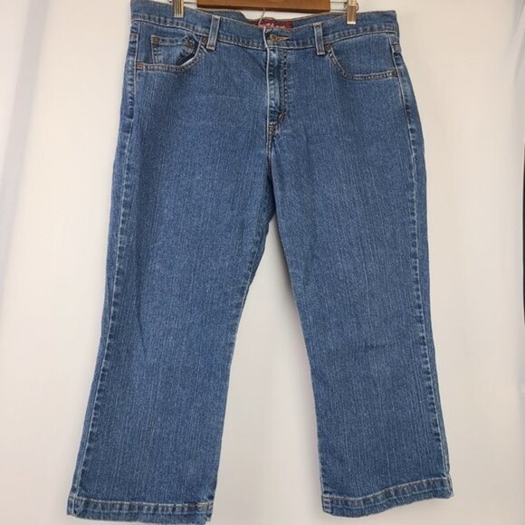 Levi's Womens Nouveau Stretch Capri Jeans Size 14 Mis - Picture 2 of 14